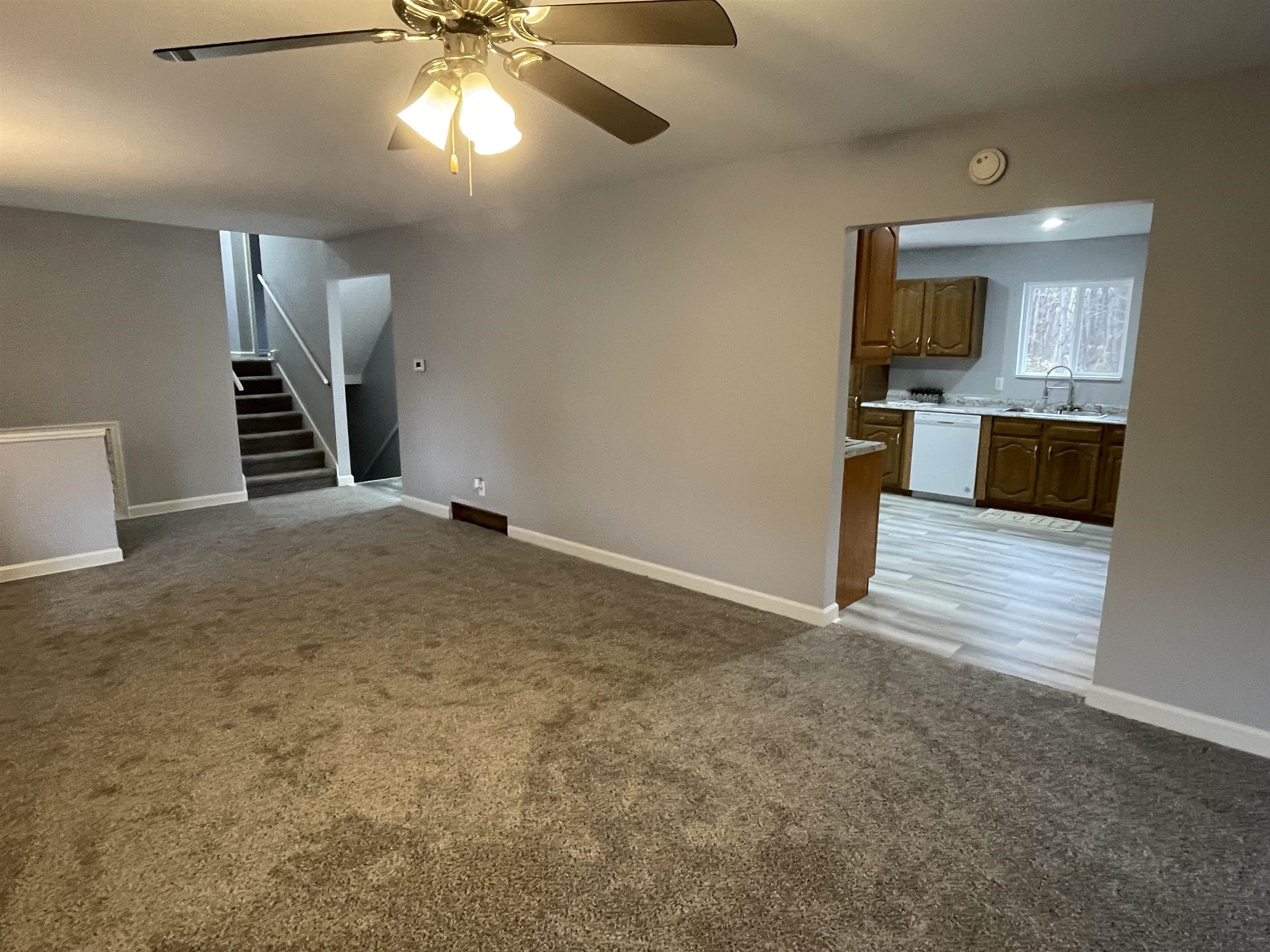 9035 West Dodge Road Montrose, MI 48457 - Photo 14 of 51 50127255-15.JPG