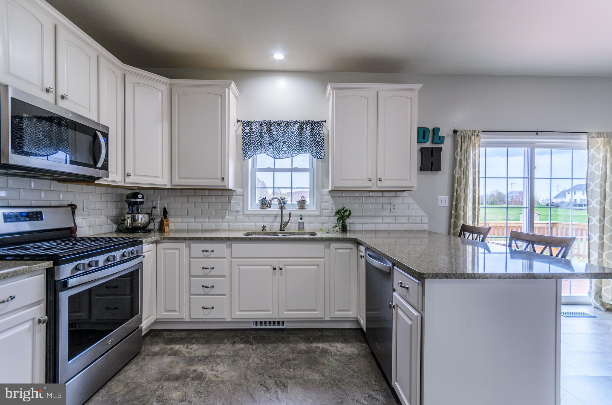 1340 Saddleback Road York, PA 17408 - Photo 5 of 40 Gallery Image 5