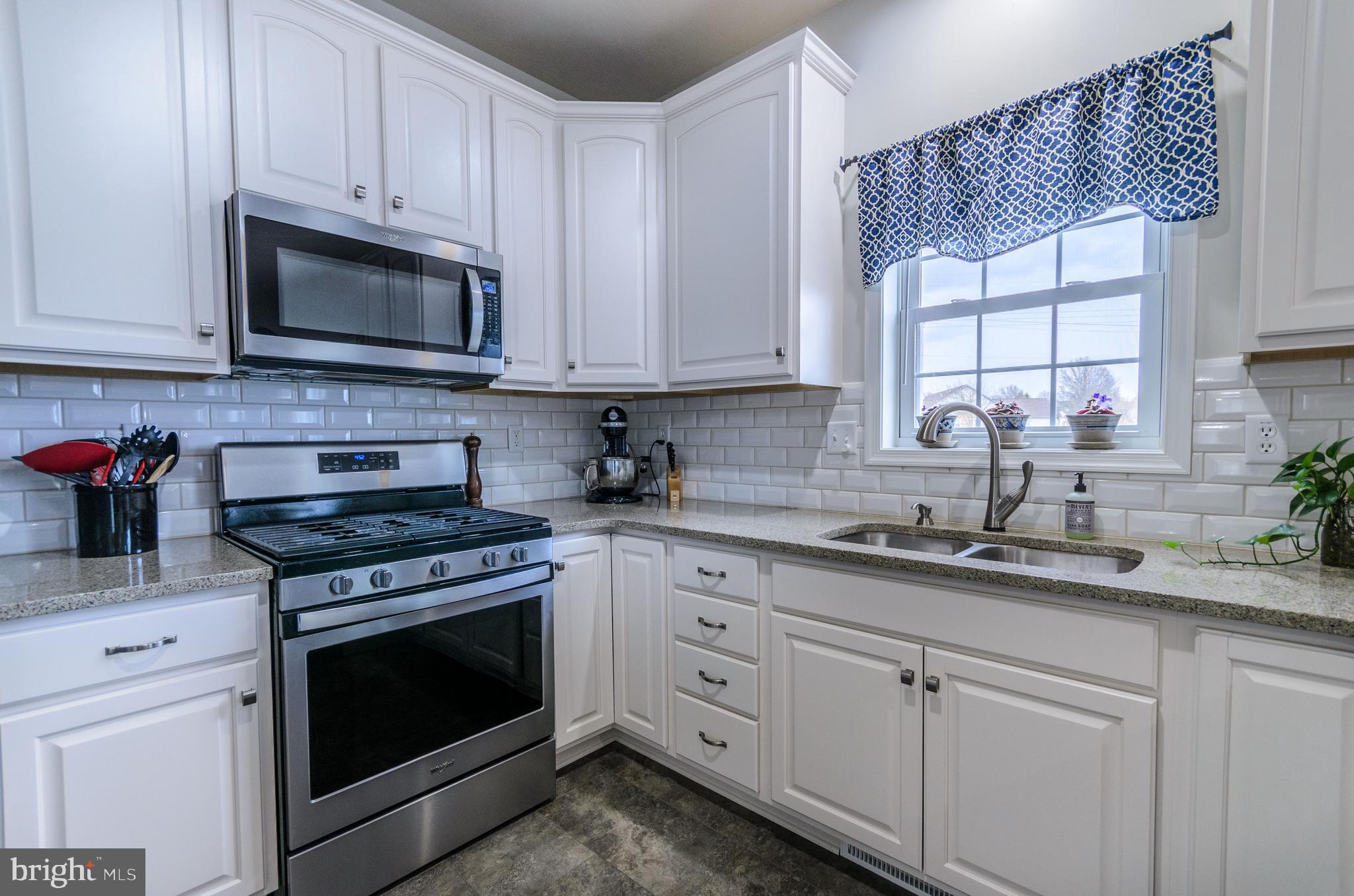 1340 Saddleback Road York, PA 17408 - Photo 6 of 40 Gallery Image 6