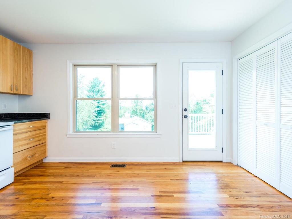 351 Deaverview Road Asheville, NC 28806 - Photo 13 of 33 Gallery Image 13