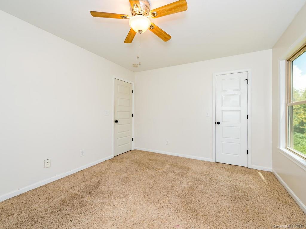351 Deaverview Road Asheville, NC 28806 - Photo 16 of 33 Gallery Image 16