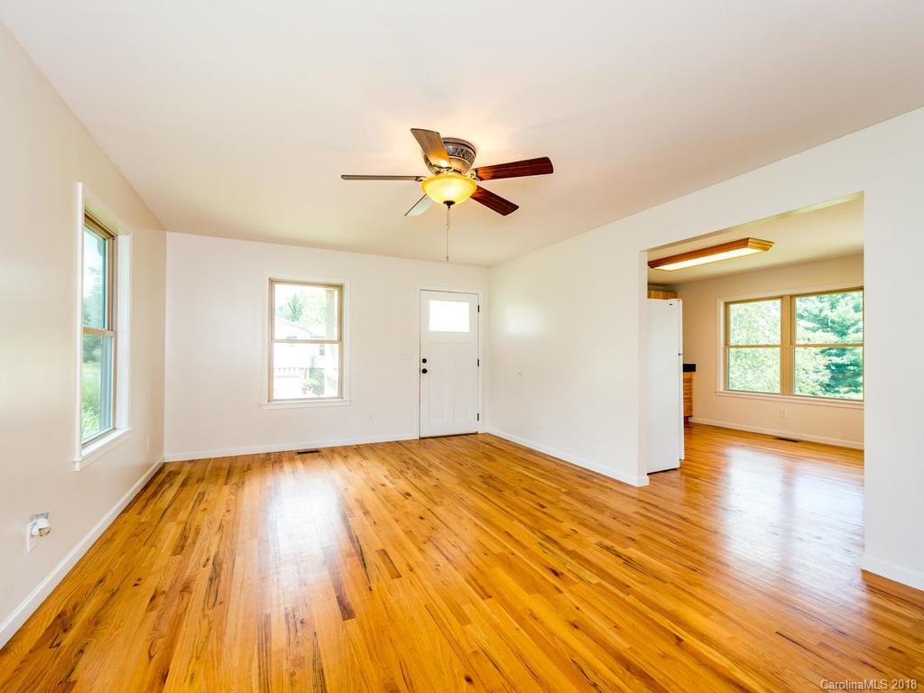 351 Deaverview Road Asheville, NC 28806 - Photo 5 of 33 Gallery Image 5