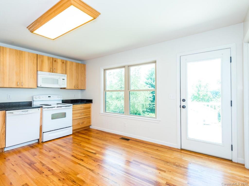 351 Deaverview Road Asheville, NC 28806 - Photo 8 of 33 Gallery Image 8