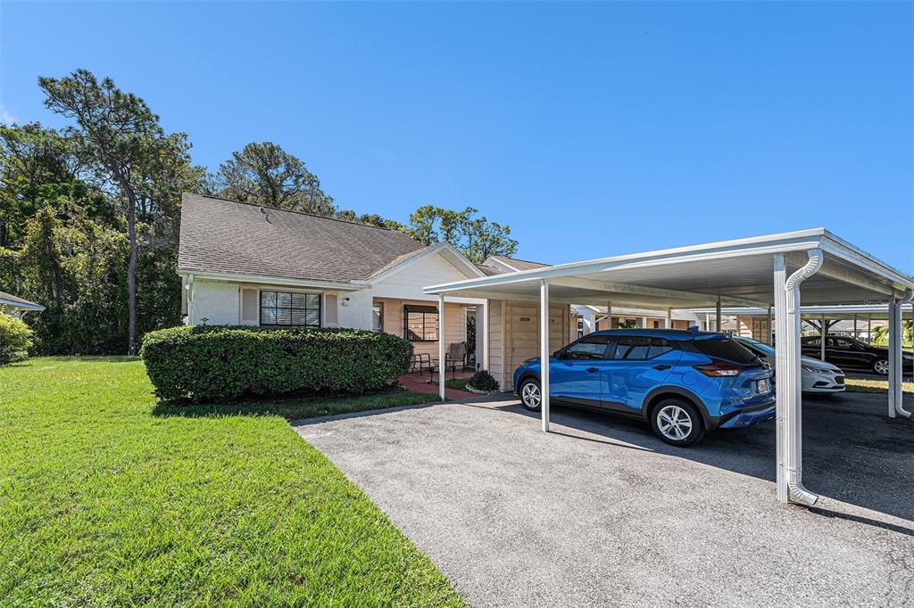 10736 Laquinta Drive New Port Richey, FL 34654 - Photo 3 of 34