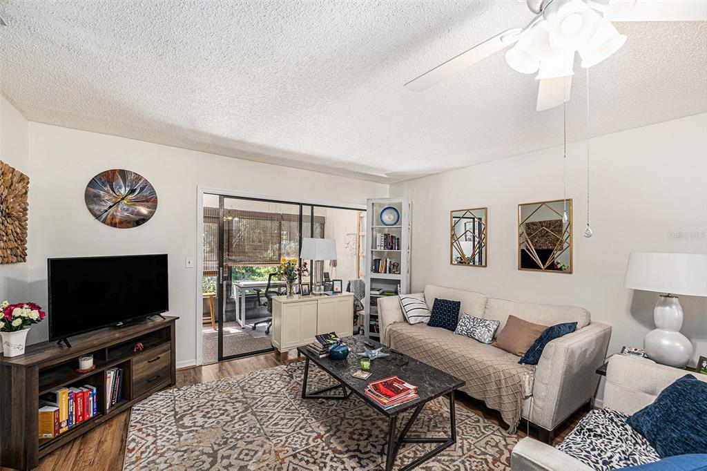 10736 Laquinta Drive New Port Richey, FL 34654 - Photo 6 of 34