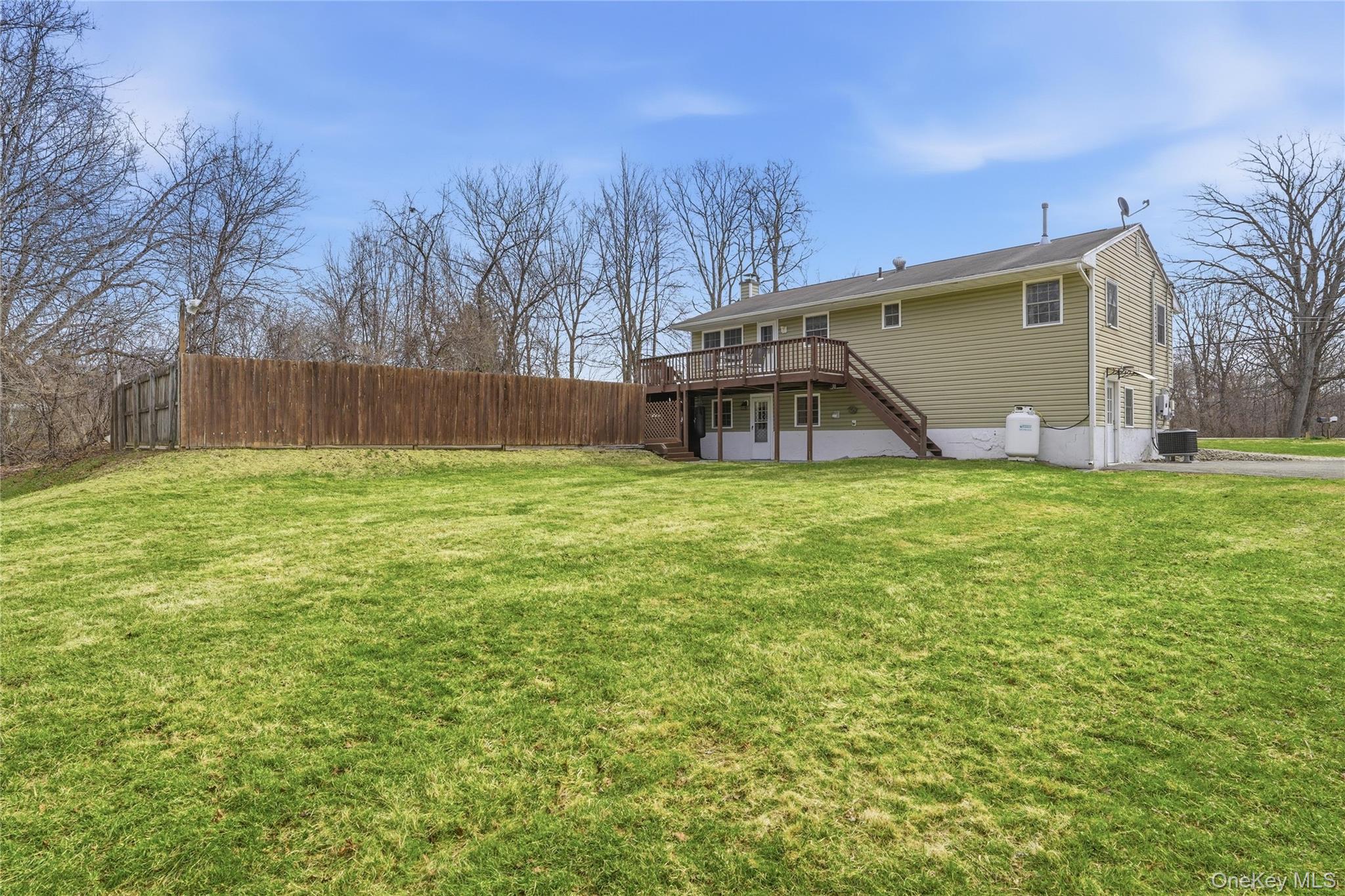 227 Lakeside Road Newburgh, NY 12550 - Photo 5 of 42