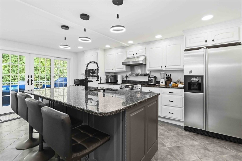 3 Sprague Road Wellesley, MA 02481 - Photo 8 of 42
