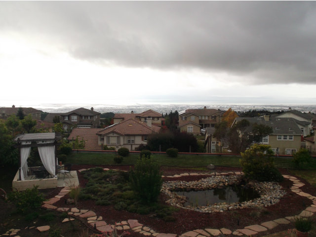 28823 Bay Heights Road Hayward, CA 94542 - Photo 10 of 11 Gallery Image 10