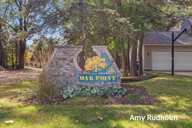 $626,000 | 15328 Oak Ridge Drive, Spring Lake, MI 49456