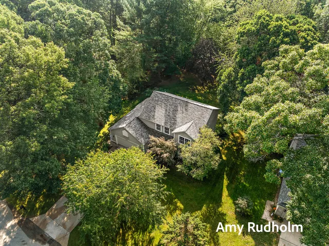 $626,000 | 15328 Oak Ridge Drive, Spring Lake, MI 49456