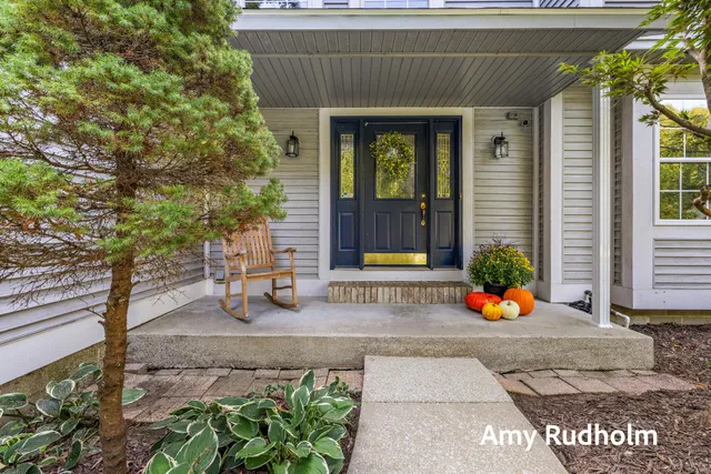 $626,000 | 15328 Oak Ridge Drive, Spring Lake, MI 49456