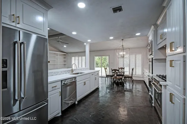 $389,000 | 455 Armour Drive, Jackson, MS 39211