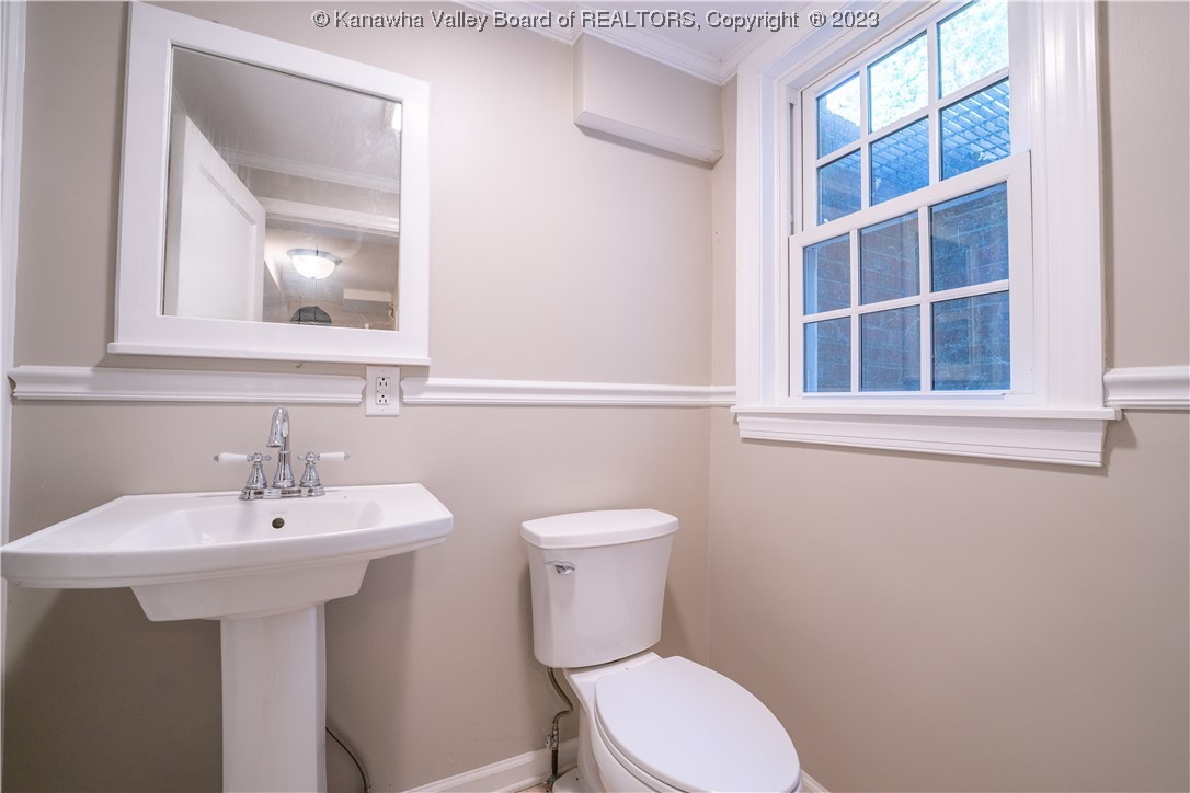 1328 Tudor Road Charleston, WV 25314 - Photo 31 of 36 Gallery Image 31