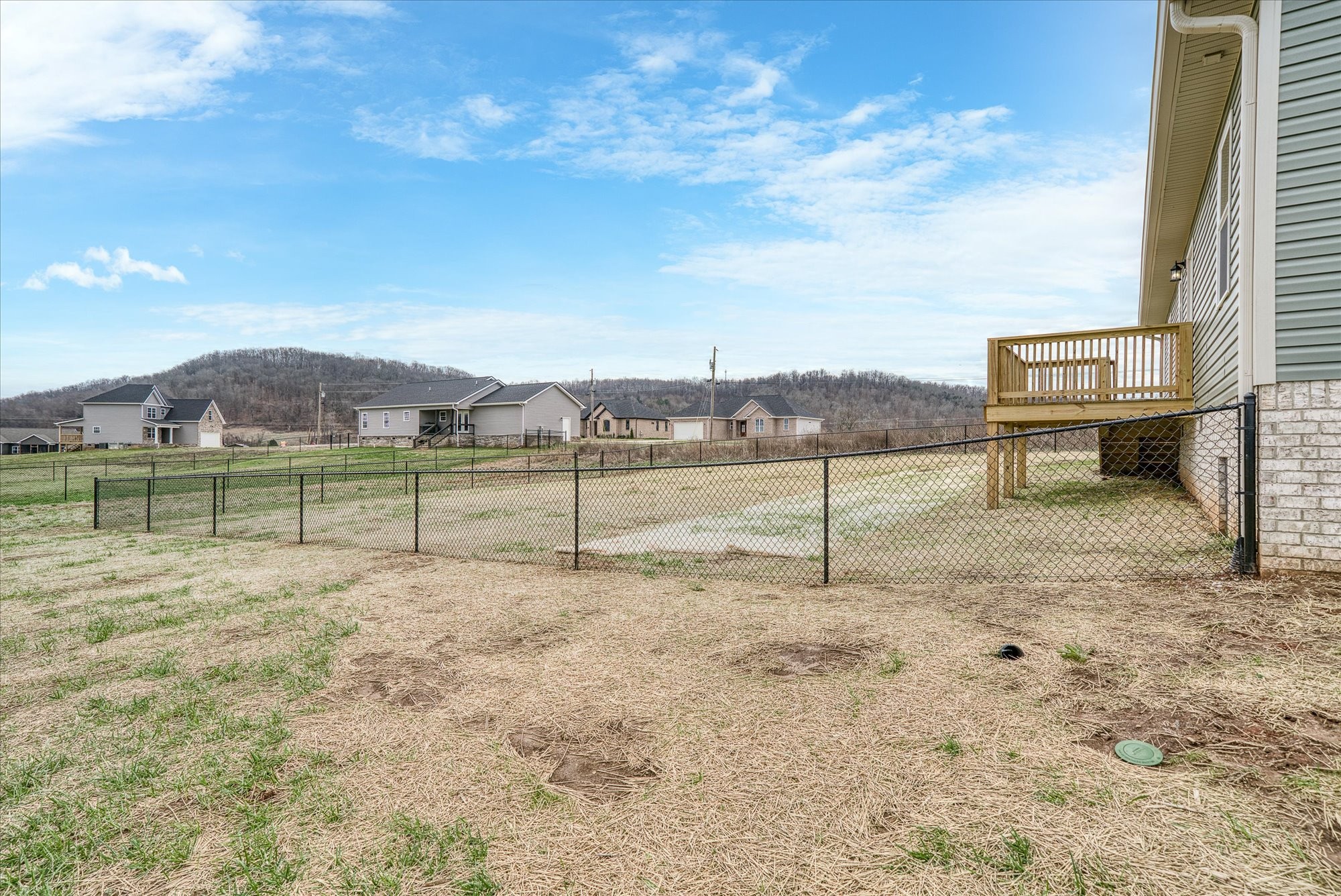 284 Harleys Ridge Sparta, TN 38583 - Photo 19 of 22 Gallery Image 19