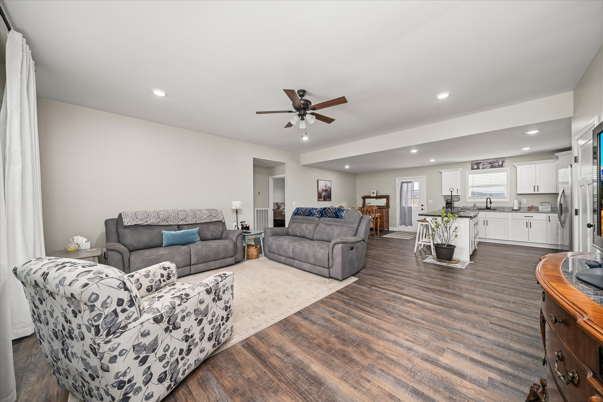 284 Harleys Ridge Sparta, TN 38583 - Photo 3 of 22 Gallery Image 3