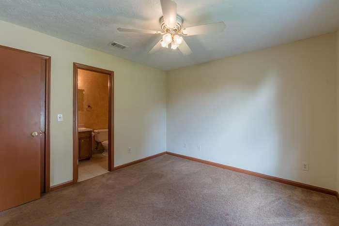 4174 Warren Road Flowery Branch, GA 30542 - Photo 34 of 37 Gallery Image 34