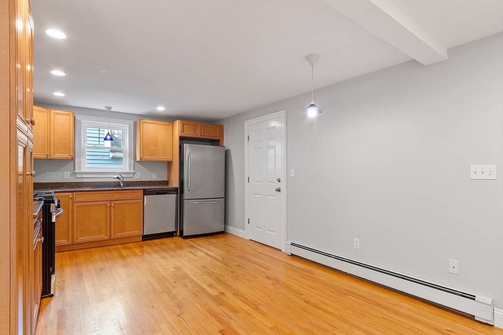 40 Essex Street, Unit 2 Salem, MA 01970 - Photo 13 of 32