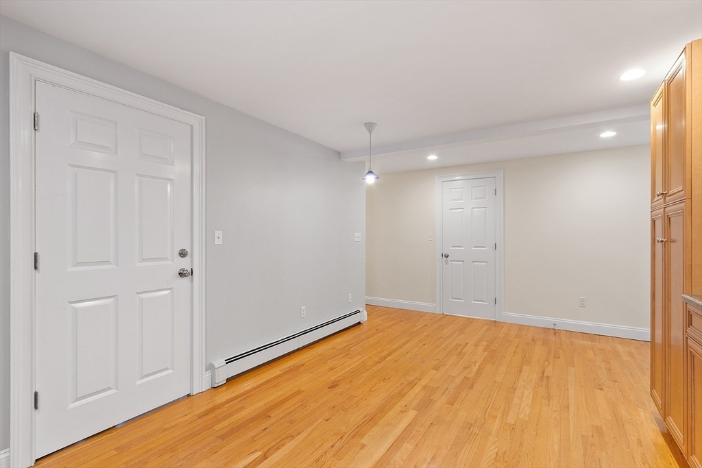 40 Essex Street, Unit 2 Salem, MA 01970 - Photo 14 of 32