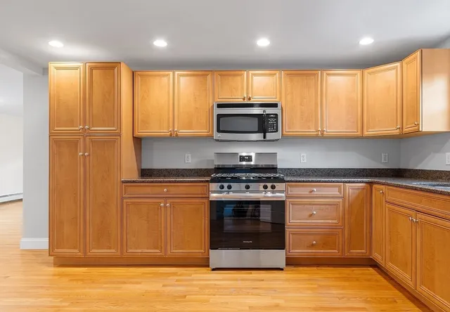 $539,000 | 40 Essex Street, Unit 2, Salem, MA 01970