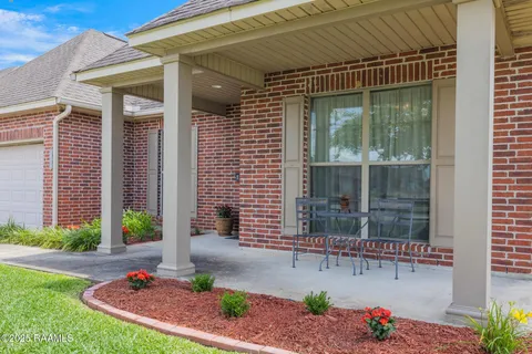 $278,000 | 201 Spanish Moss Lane, Broussard, LA 70518