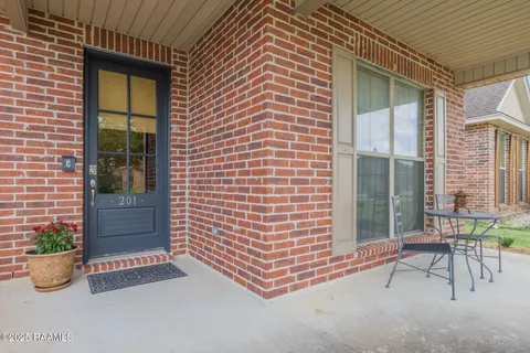 $278,000 | 201 Spanish Moss Lane, Broussard, LA 70518