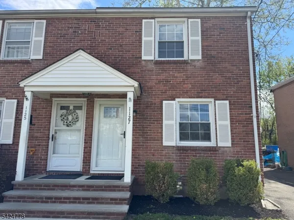$2,750 | 1127 South Avenue, Plainfield, NJ 07062
