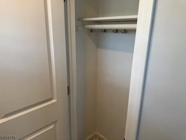 $2,750 | 1127 South Avenue, Plainfield, NJ 07062