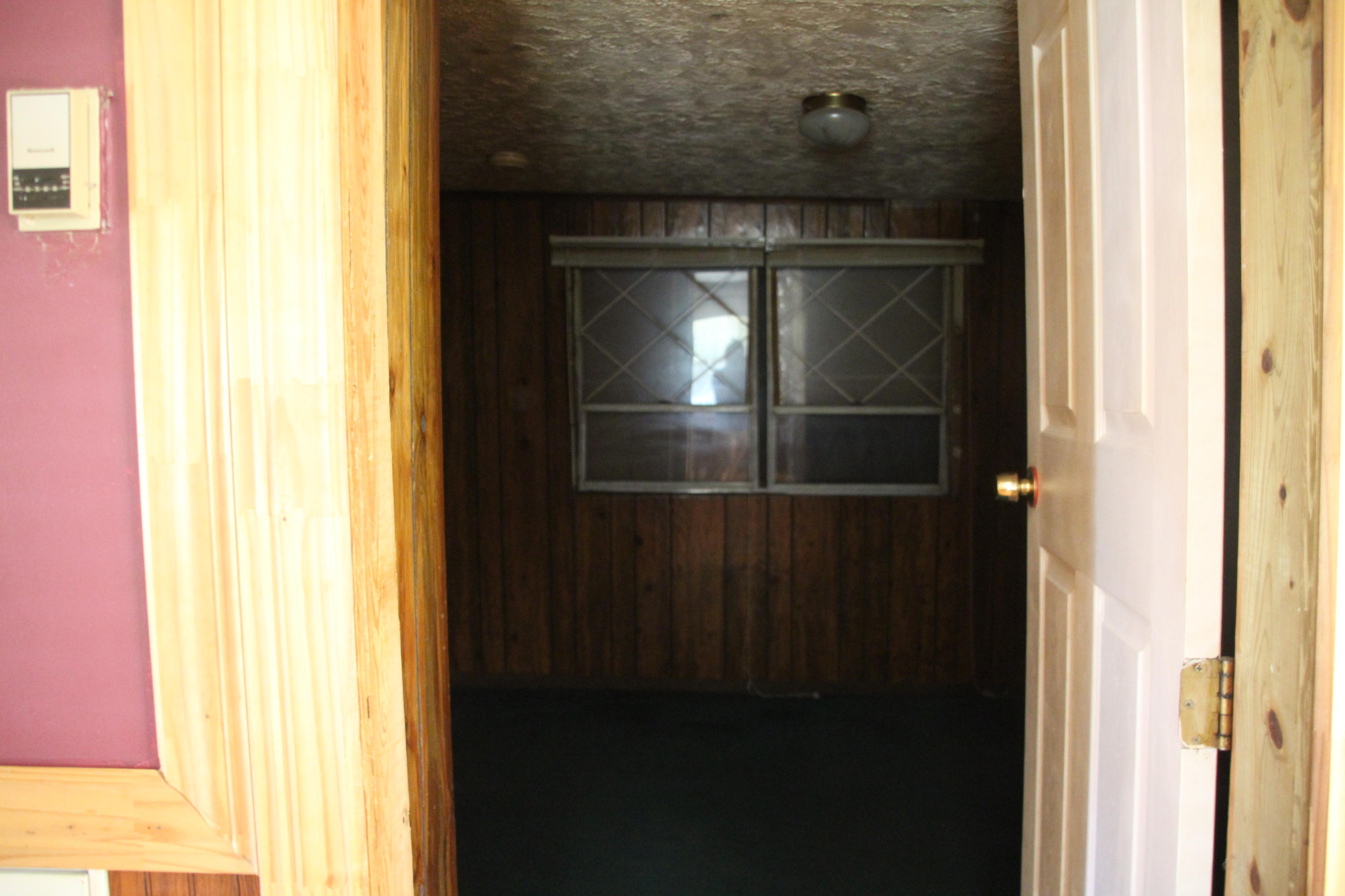 761 Offutt Road Clinton, TN 37716 - Photo 11 of 21 IMG_3450