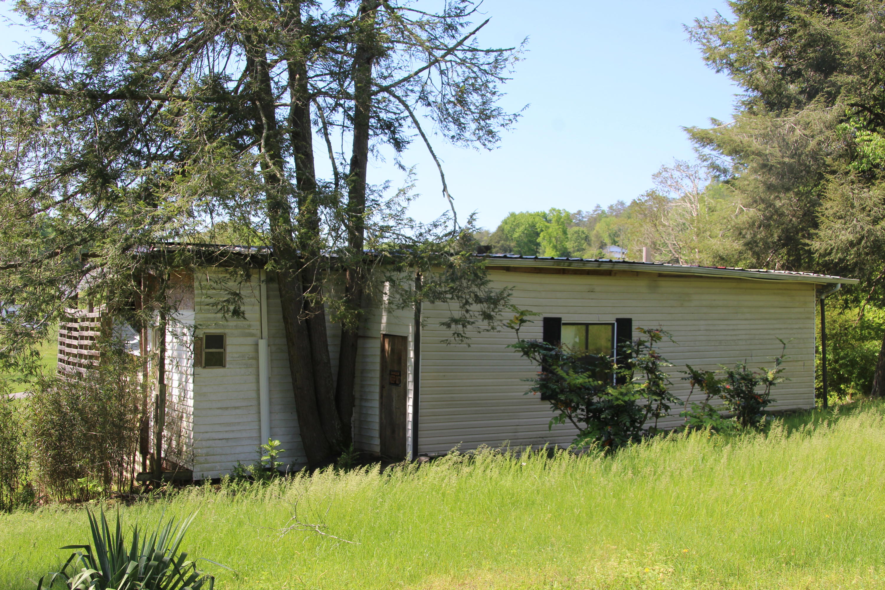 761 Offutt Road Clinton, TN 37716 - Photo 18 of 21 IMG_3458