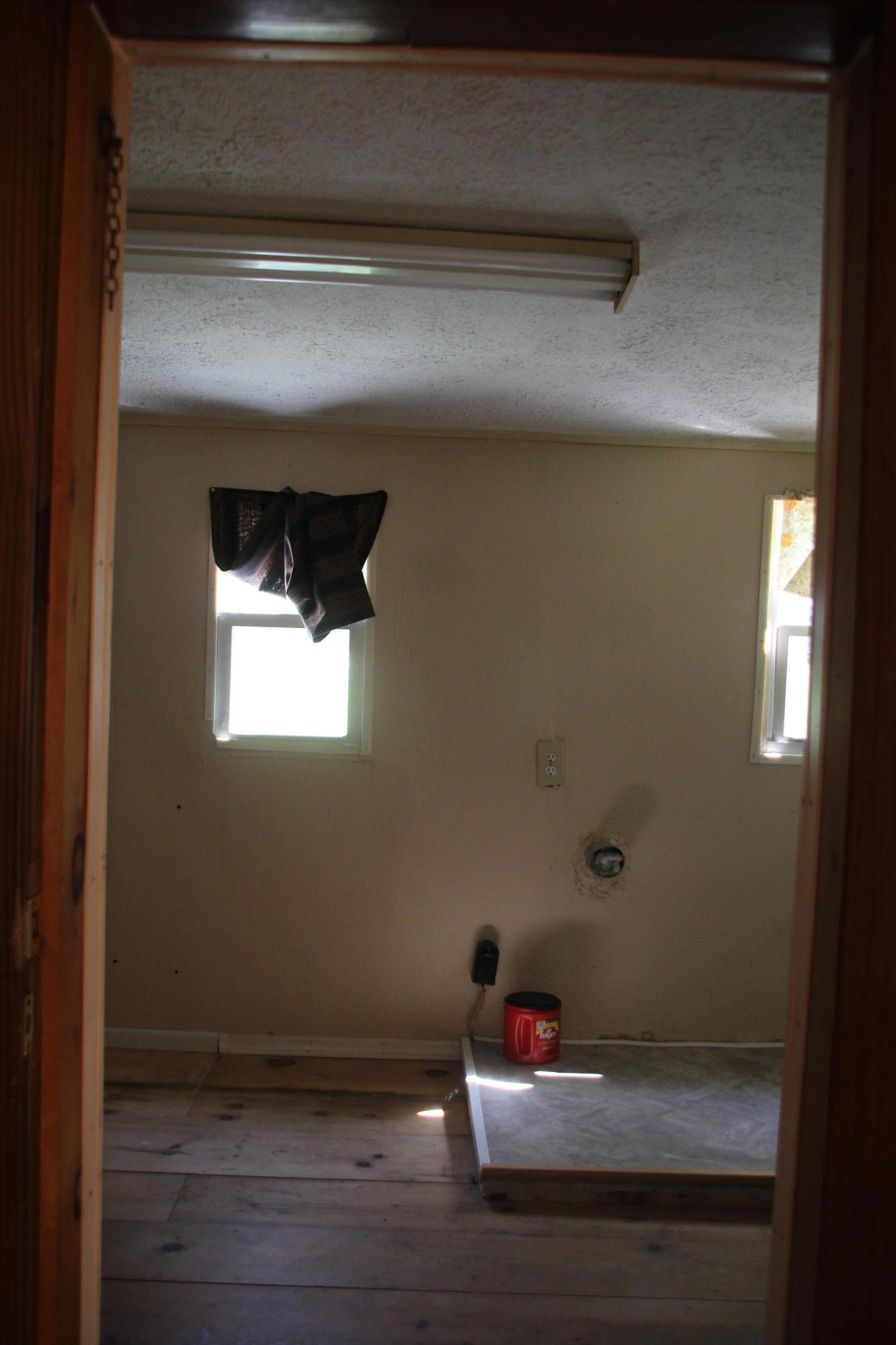 761 Offutt Road Clinton, TN 37716 - Photo 8 of 21 IMG_3445