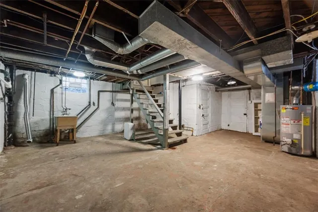 $1,500 | 1534 McFarland Road, Pittsburgh, PA 15216