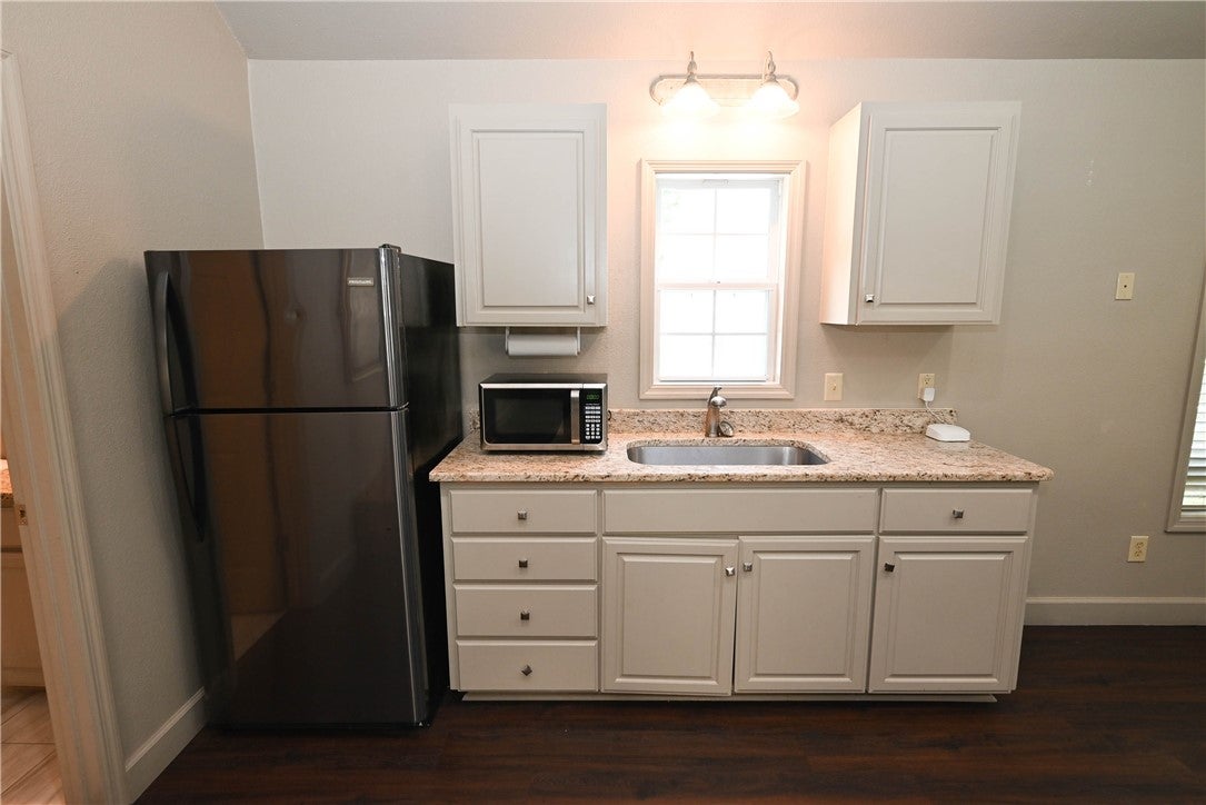 1900 Wrights Mill Road Auburn, AL 36830 - Photo 42 of 50 Kitchenette
