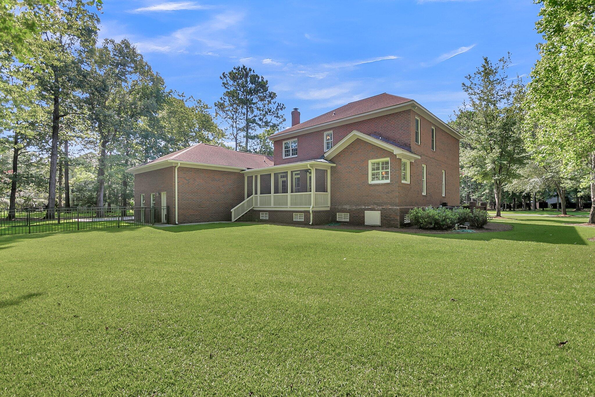 2020 Shell Ring Circle Mount Pleasant, SC 29466 - Photo 17 of 87 Large Backyard
