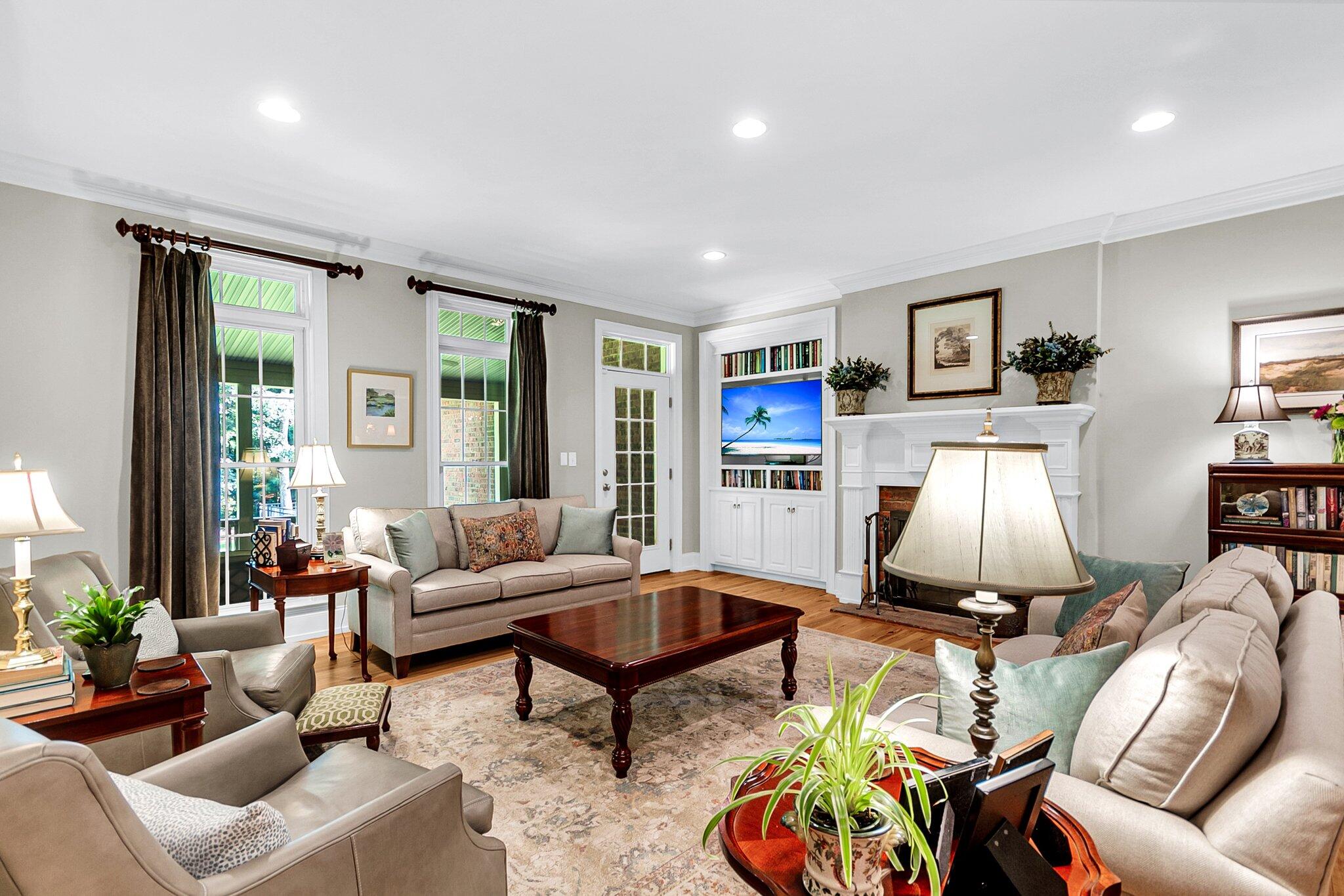 2020 Shell Ring Circle Mount Pleasant, SC 29466 - Photo 31 of 87 Family Room