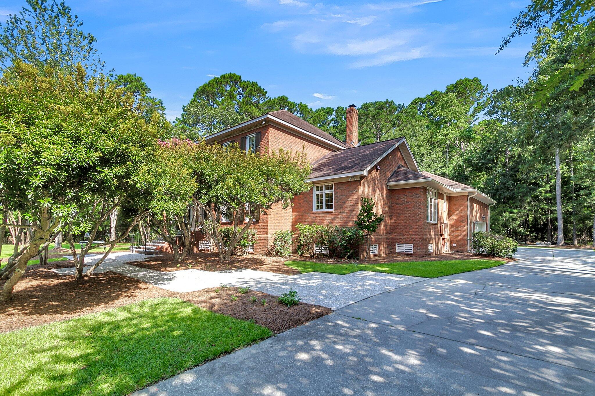 2020 Shell Ring Circle Mount Pleasant, SC 29466 - Photo 10 of 87 2020 Shell Ring Circle