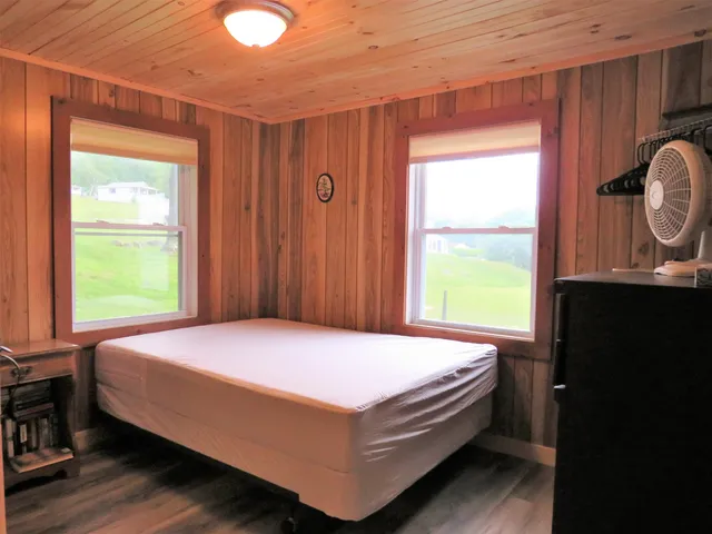 $1,999 | 135 West Shore Road, Unit COTTAGE #1, Bristol, NH 03222