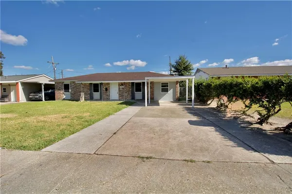 $169,999 | 1012 Carrollwood Drive, Laplace, LA 70068