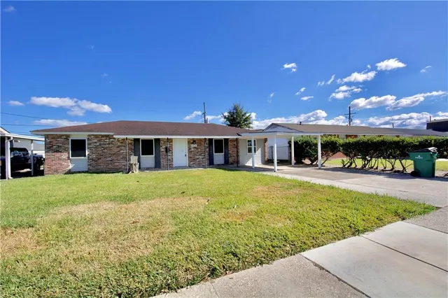 $179,999 | 1012 Carrollwood Drive, Laplace, LA 70068