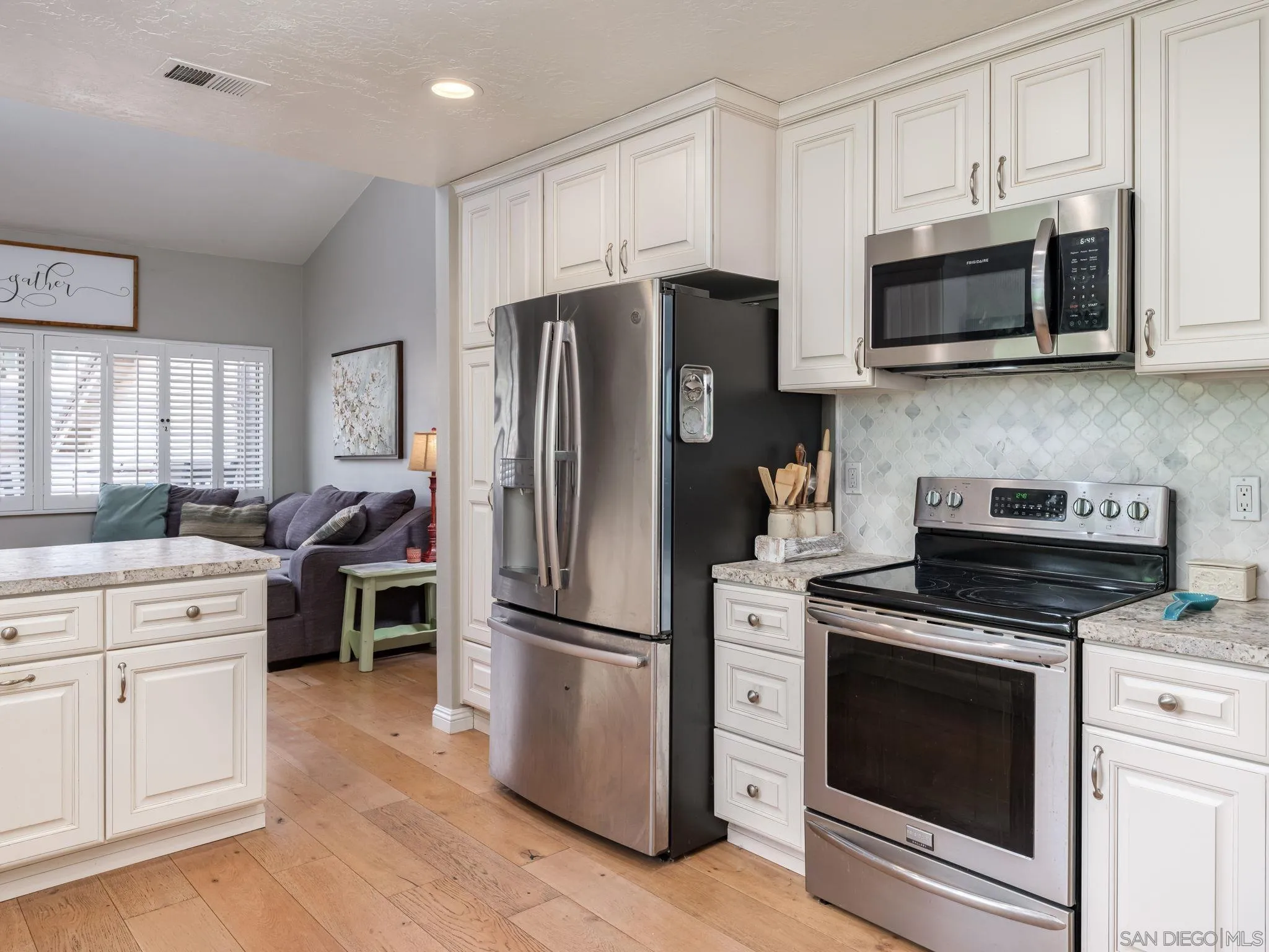 1833 Wintergreen Glen Escondido, CA 92026 - Photo 11 of 26