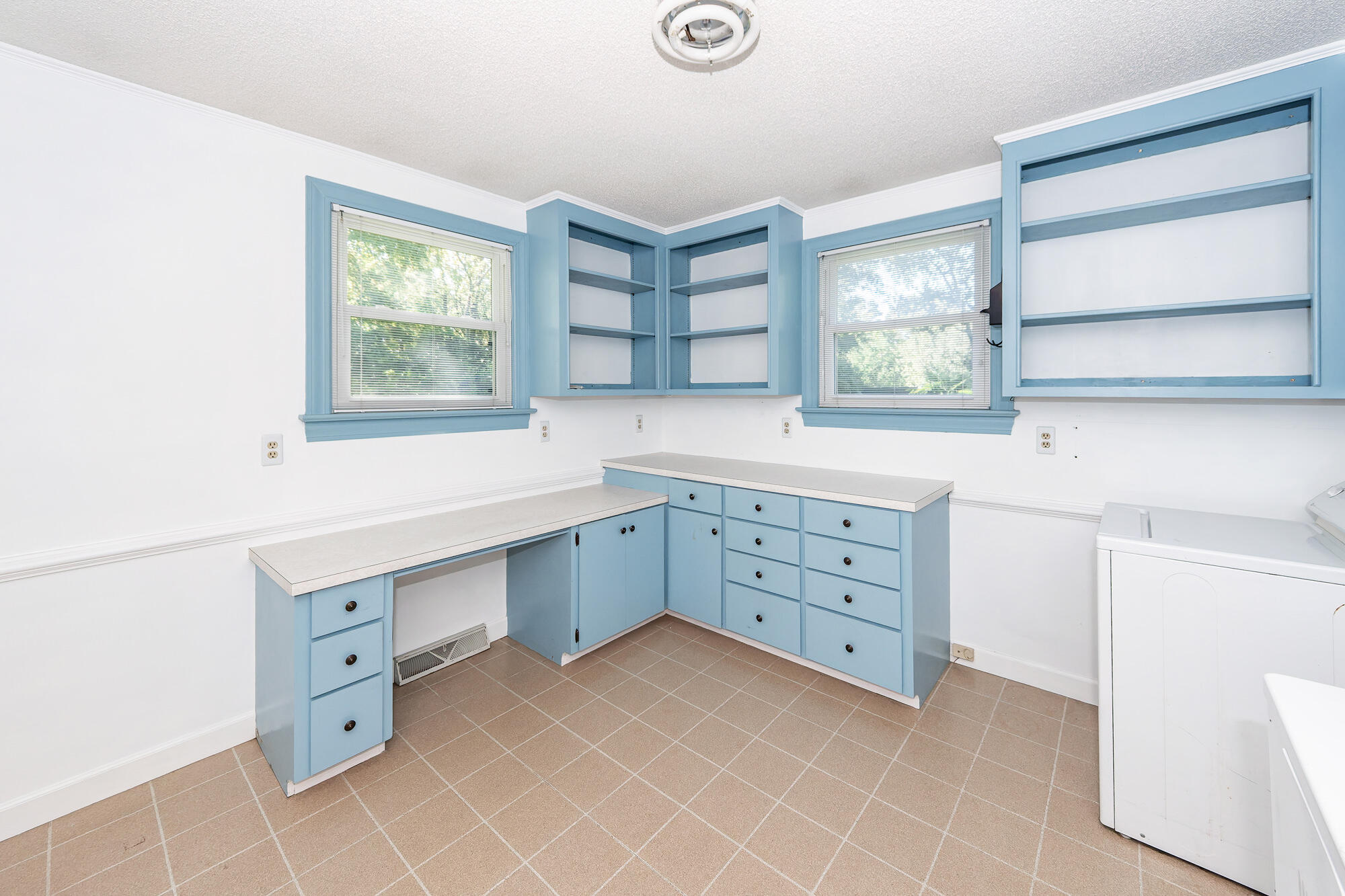 1039 Riverview Drive Hanahan, SC 29410 - Photo 14 of 54 14