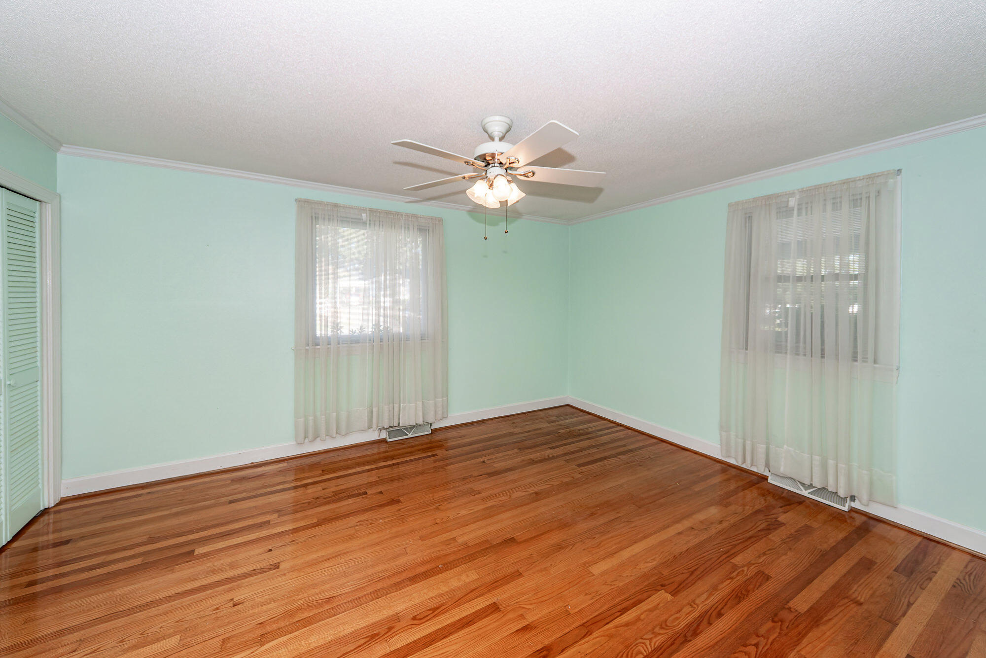 1039 Riverview Drive Hanahan, SC 29410 - Photo 25 of 54 25