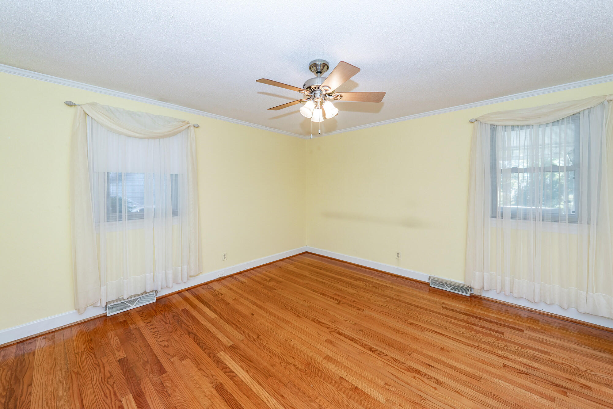 1039 Riverview Drive Hanahan, SC 29410 - Photo 32 of 54 32