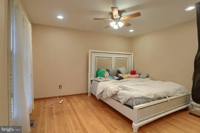 $435,000 | 6418 Gillingham Lane, Harrisburg, PA 17111