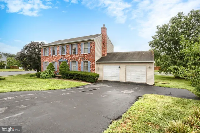 $435,000 | 6418 Gillingham Lane, Harrisburg, PA 17111