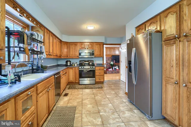 $435,000 | 6418 Gillingham Lane, Harrisburg, PA 17111