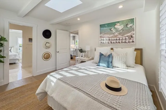 $1,389,500 | 523 South Francisca Avenue, Redondo Beach, CA 90277