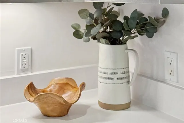 $1,389,500 | 523 South Francisca Avenue, Redondo Beach, CA 90277