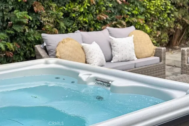 $1,389,500 | 523 South Francisca Avenue, Redondo Beach, CA 90277