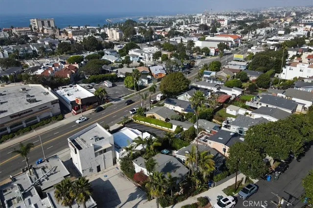 $1,389,500 | 523 South Francisca Avenue, Redondo Beach, CA 90277