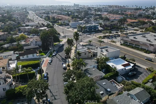 $1,389,500 | 523 South Francisca Avenue, Redondo Beach, CA 90277
